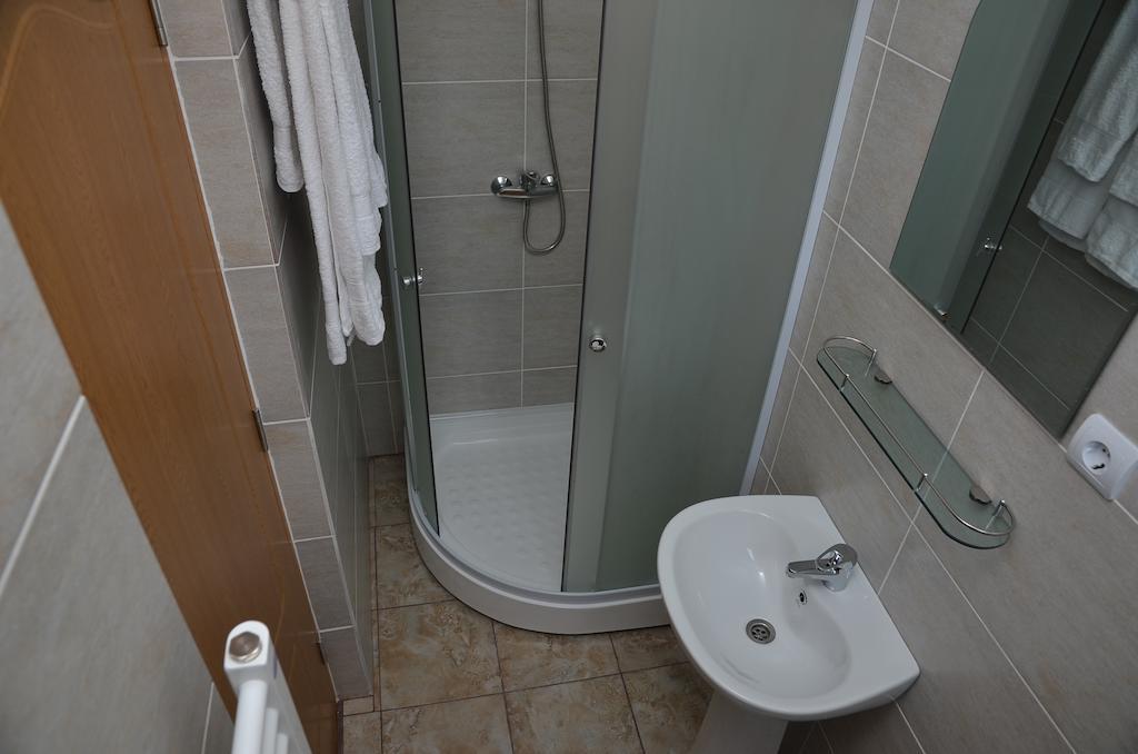 Pensiunea Poezii Alese Valea Draganului Room photo
